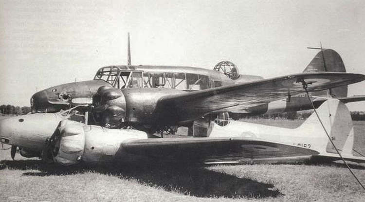 Як два літаки “склеїлися” в повітрі і чому це не стало аварією: зіткнення в повітрі в Броклсбі, 1940