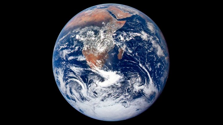 Blue Marble (Блакитна іграшкова куля) - знакова фотографія Землі з космосу