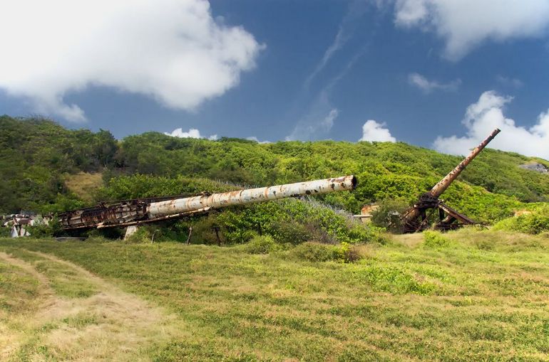 16-дюймова гармата, яка використовувалася під час проекту HARP разом із меншою гарматою на Барбадосі